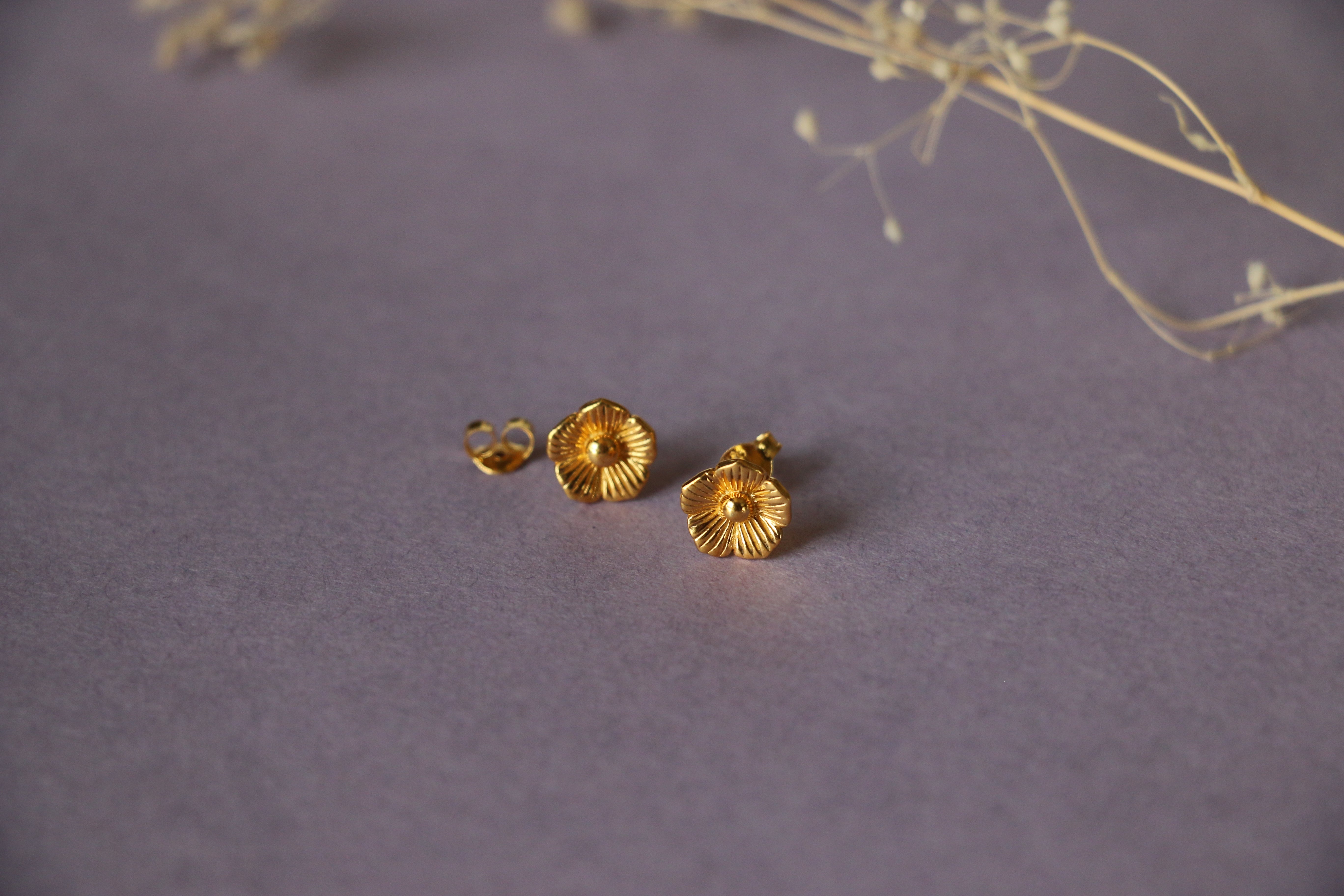 Floral ear studs