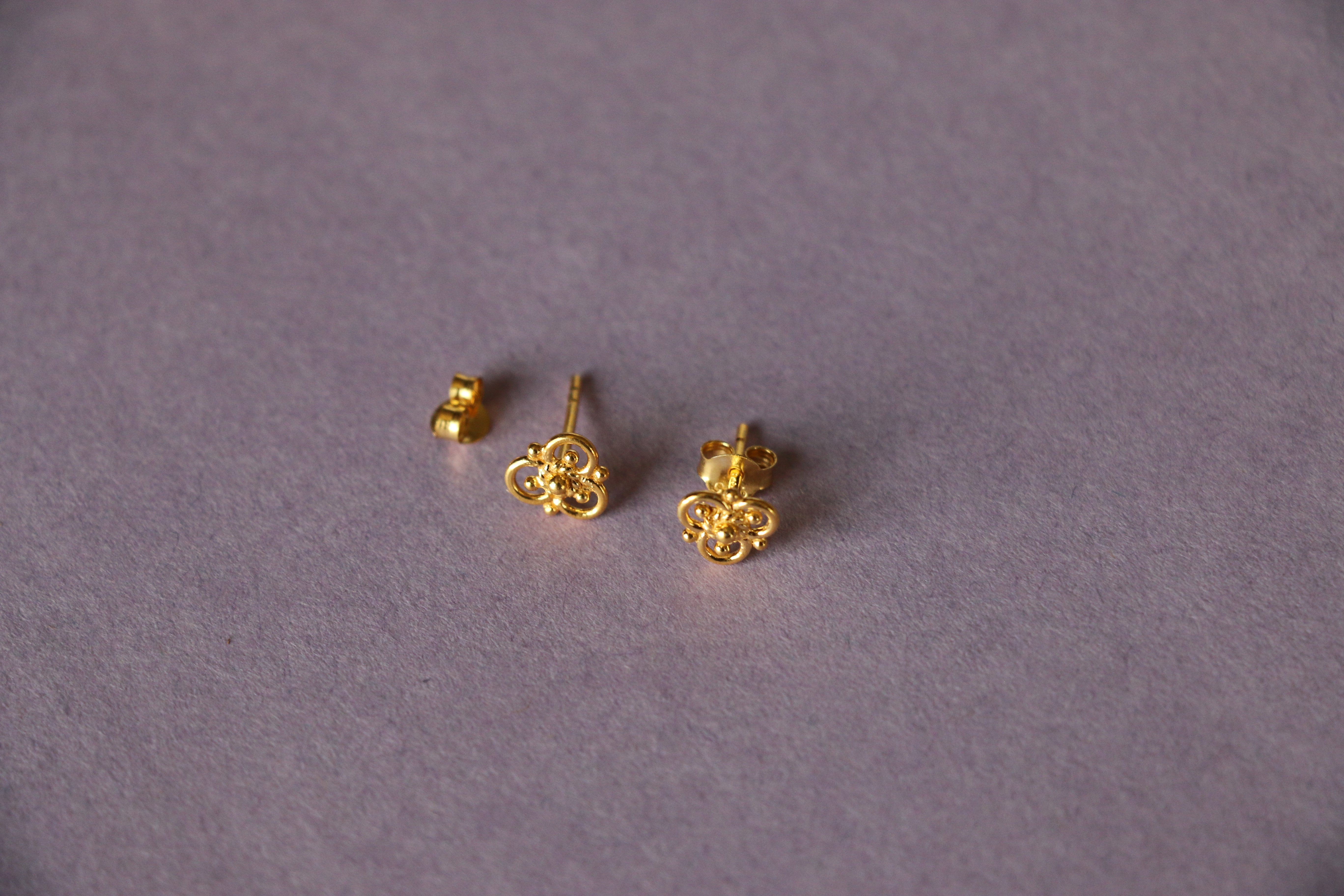 3 petal flower ear studs