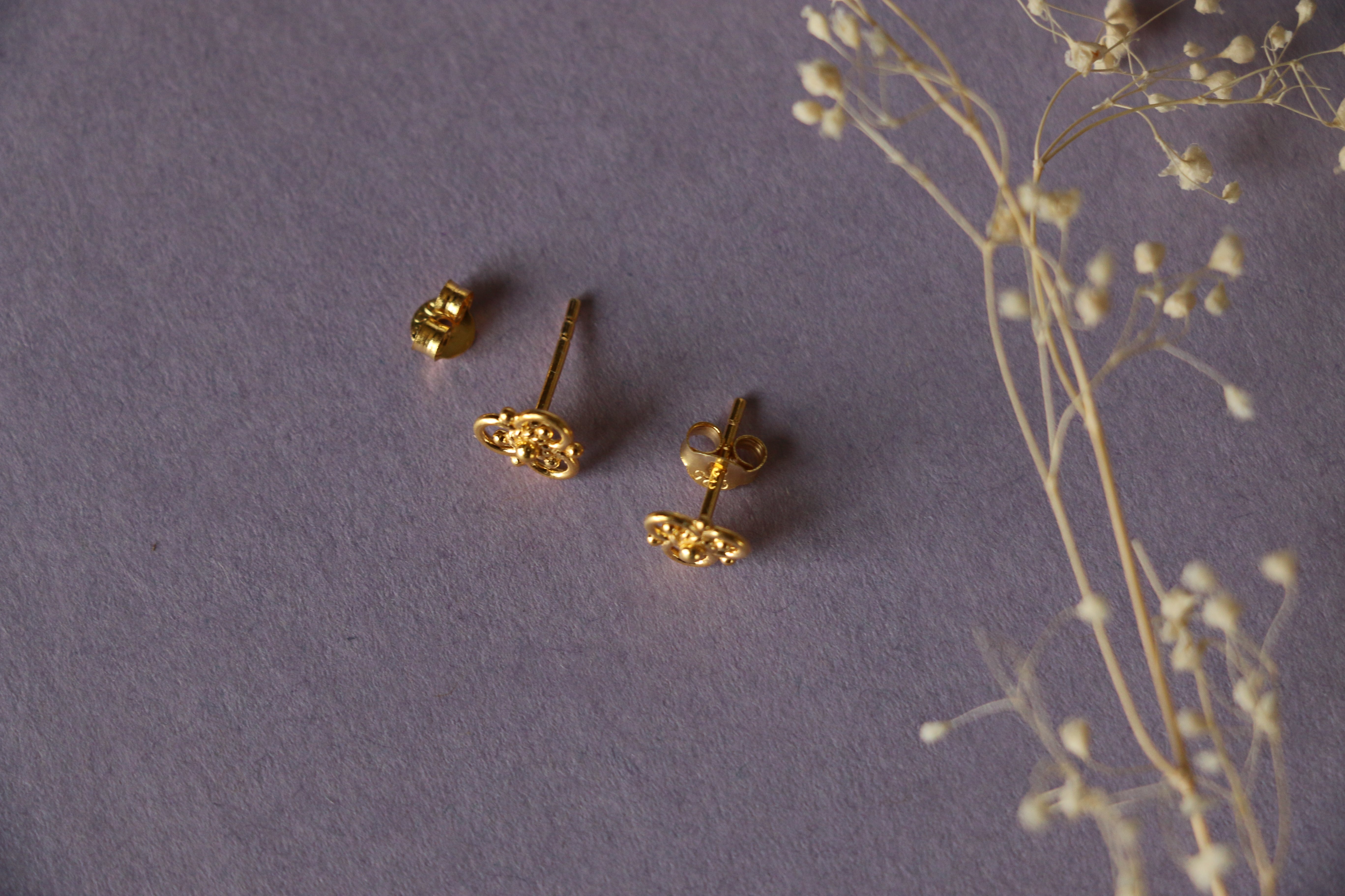 3 petal flower ear studs