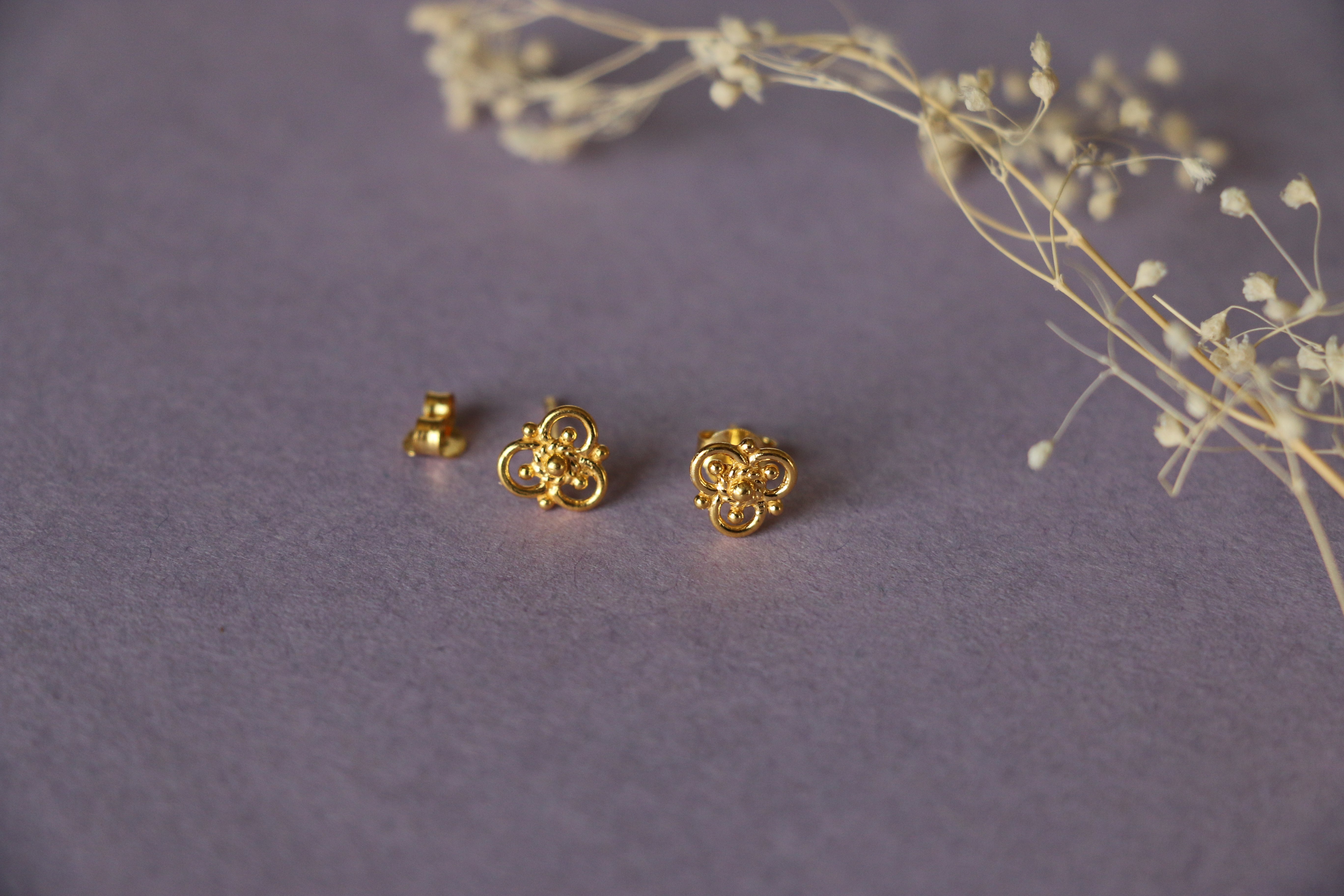 3 petal flower ear studs