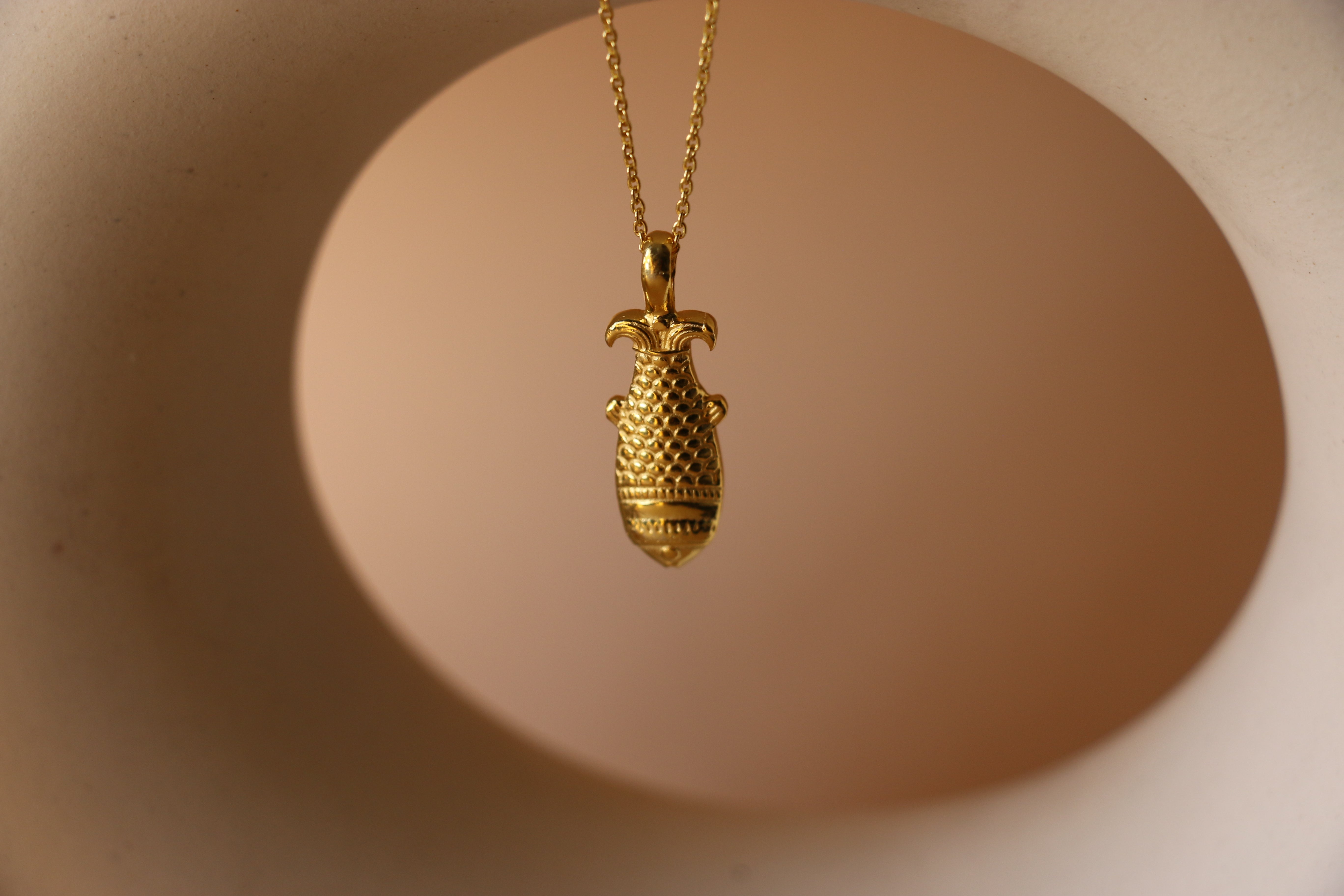 Machli pendant