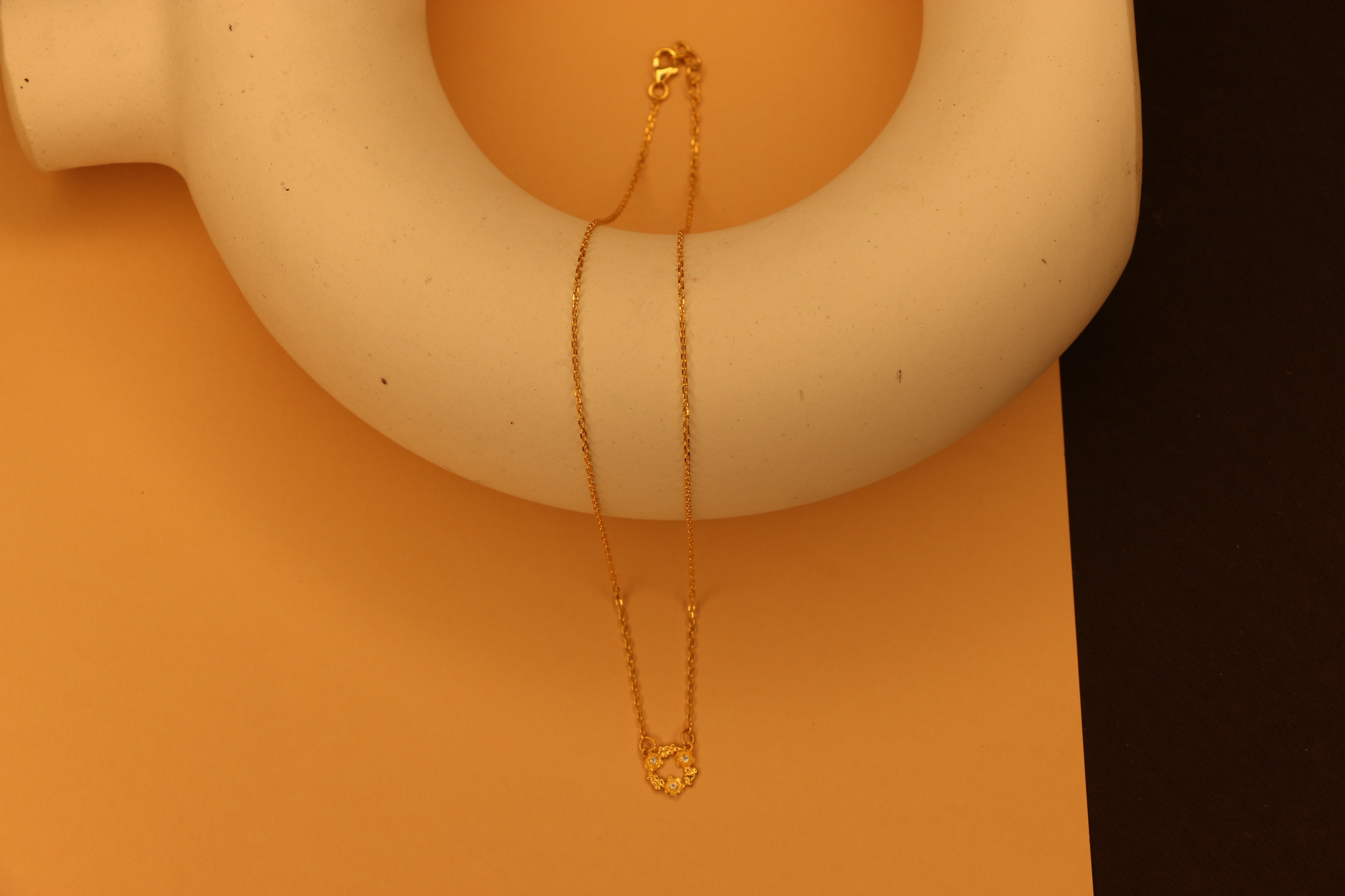 Small floral tiara necklace