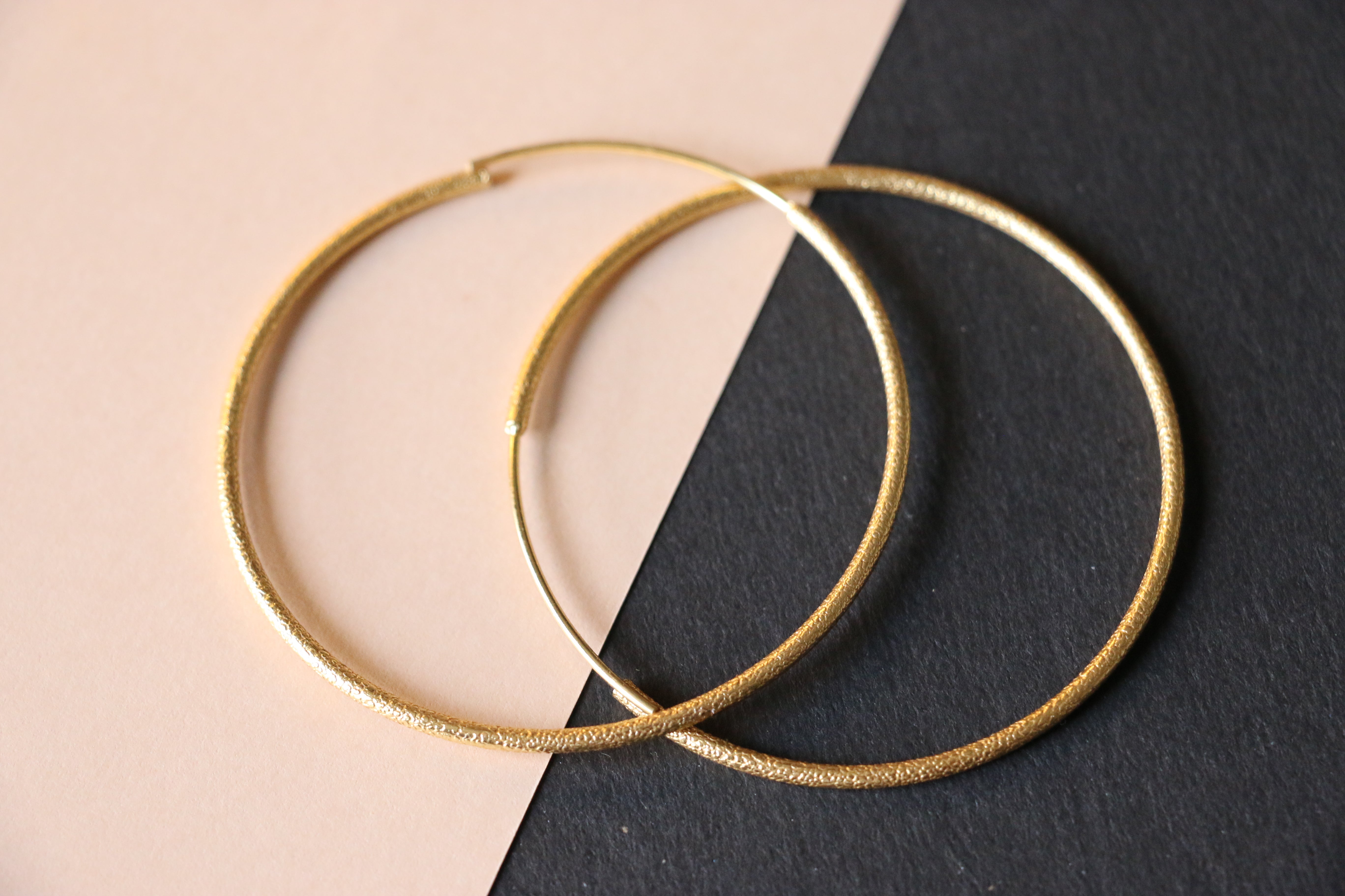 Giant round ear hoops